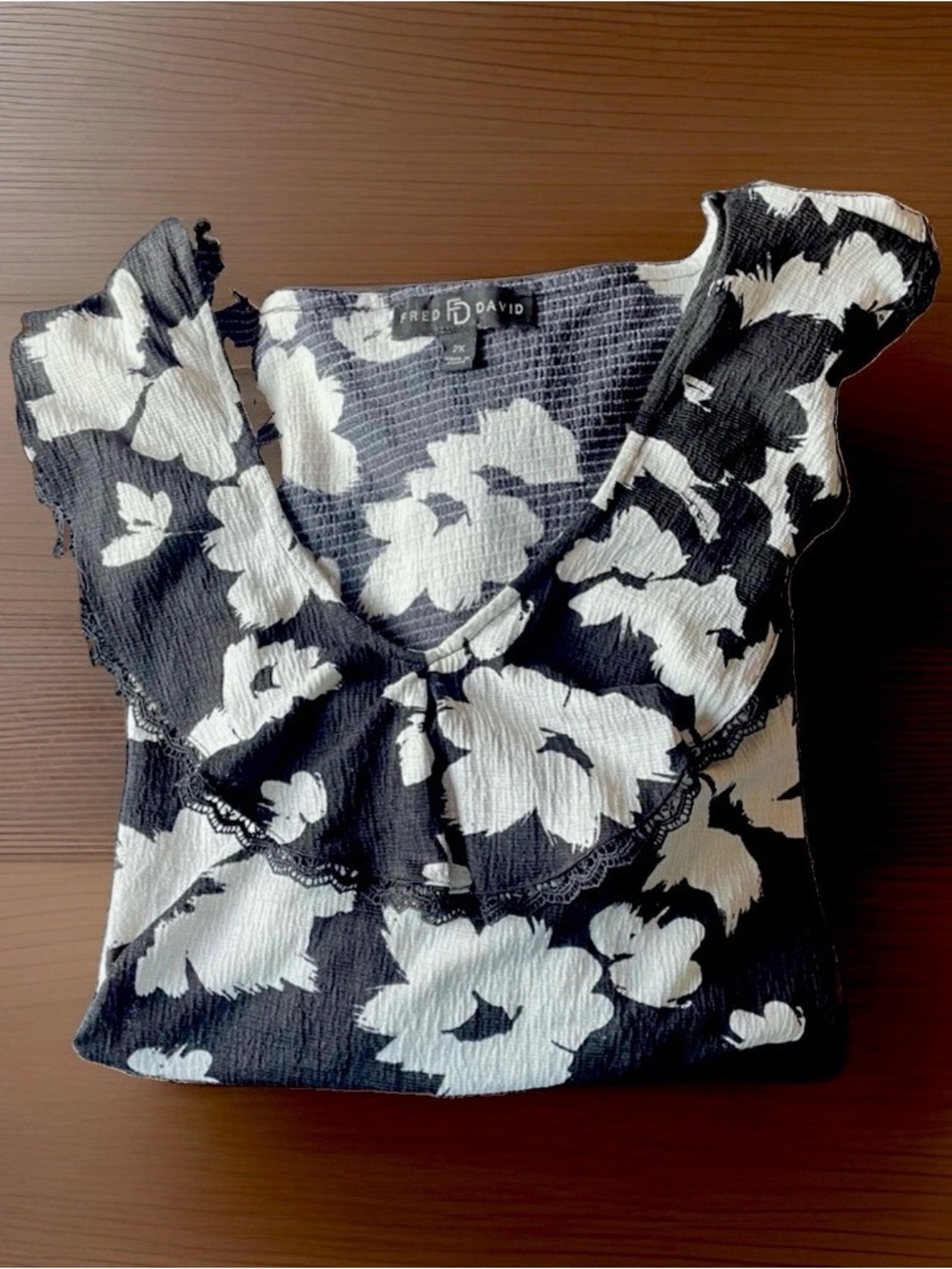 Fred David Black and White Floral Ruffle V-Neck Blouse,2X